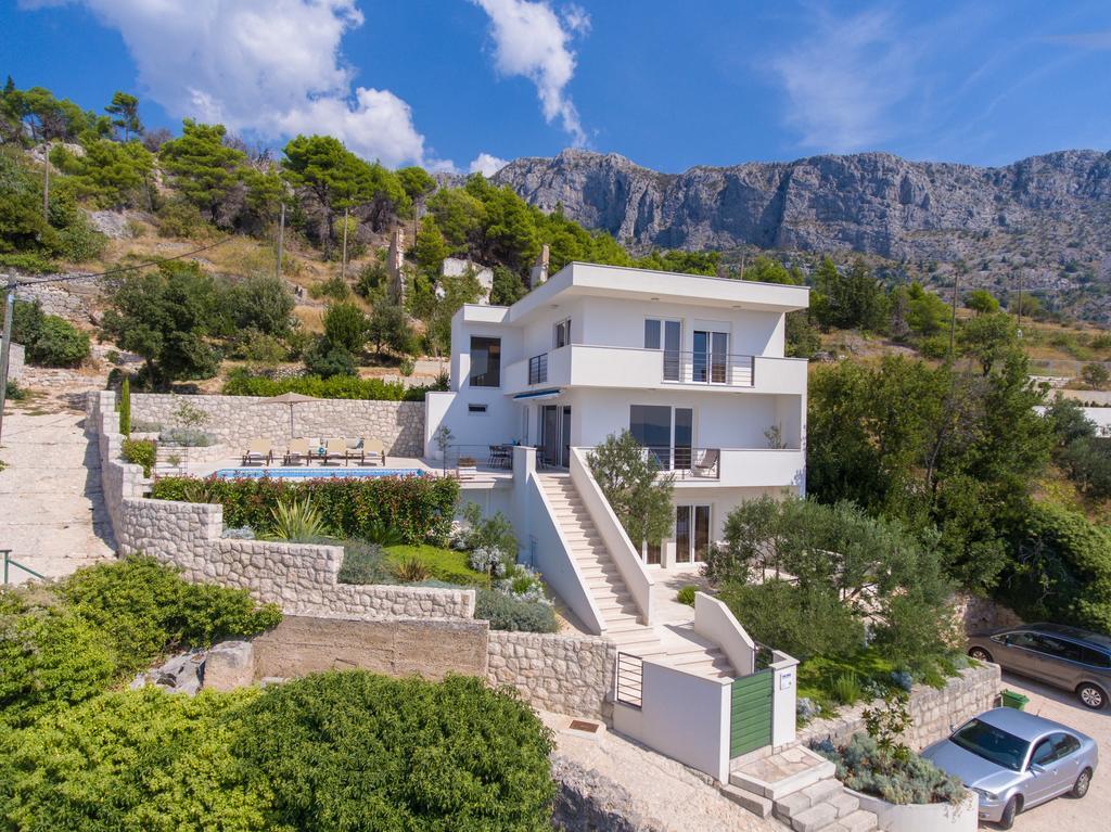 Luxury Villa Mala ポドゥゴラ エクステリア 写真