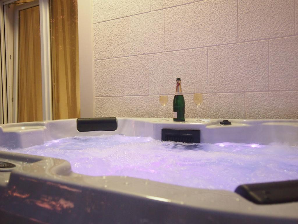 Luxury Villa Mala ポドゥゴラ エクステリア 写真