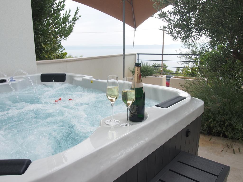 Luxury Villa Mala ポドゥゴラ エクステリア 写真